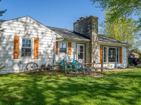 W249N8242 Hillside ROAD, Sussex, WI 53089