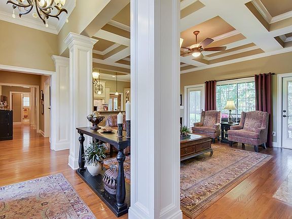 5th image of 430 Saint Johns Dr