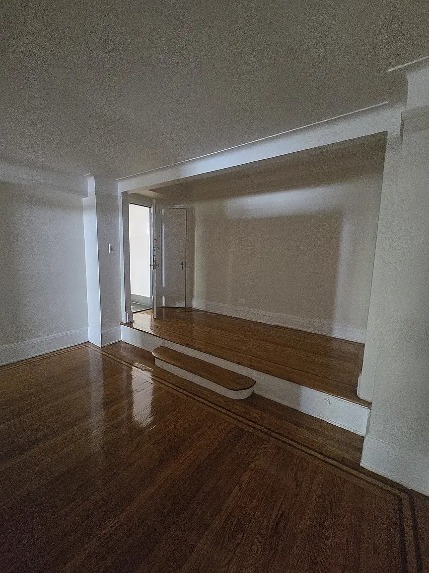 310 East 55th Street — Photo 1