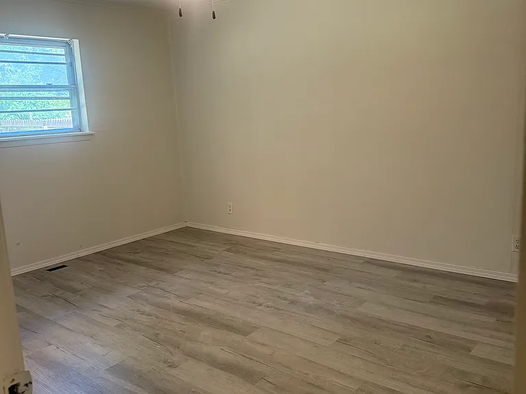 2733 S Louisville Ave — Photo 6