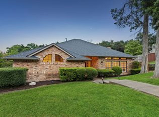 5122 Whispering Oaks Dr, Dallas, TX 75236