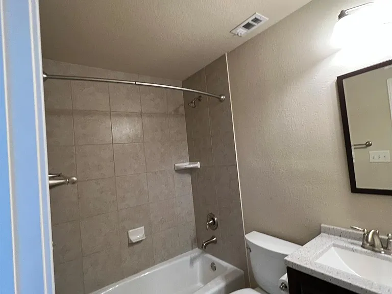 2915 Bushnell Dr — Photo 15