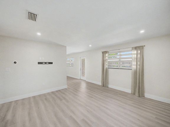 3rd image of 9298 Birmingham Drive