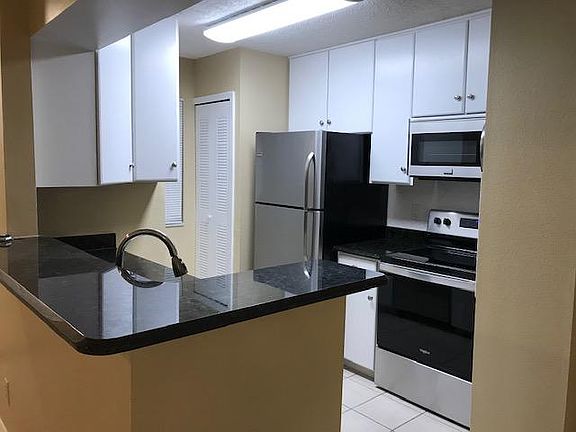 2nd image of 625 Greencove 117 Ter