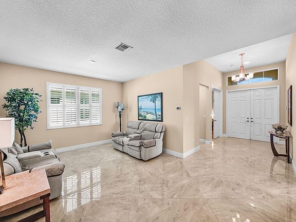 5th image of 11416 SW Lake Park Drive
