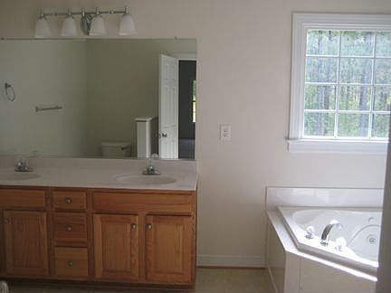 5th image of 20051 Dogwood Trl