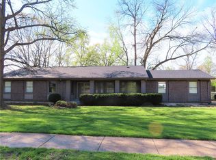 792 Arblay Dr, Ballwin, MO