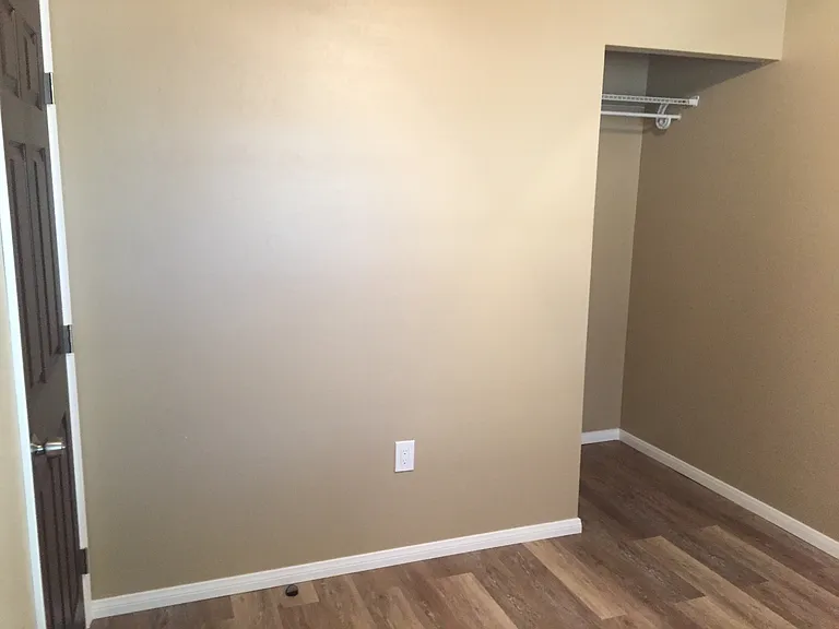 535 W Olive Ave — Photo 9