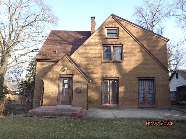 1st image of 3606 Charles St