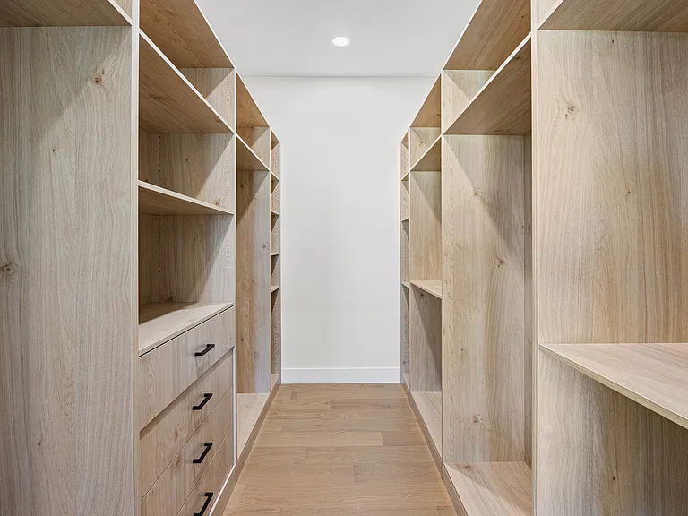 1020 Mountain Leather Dr — Photo 18