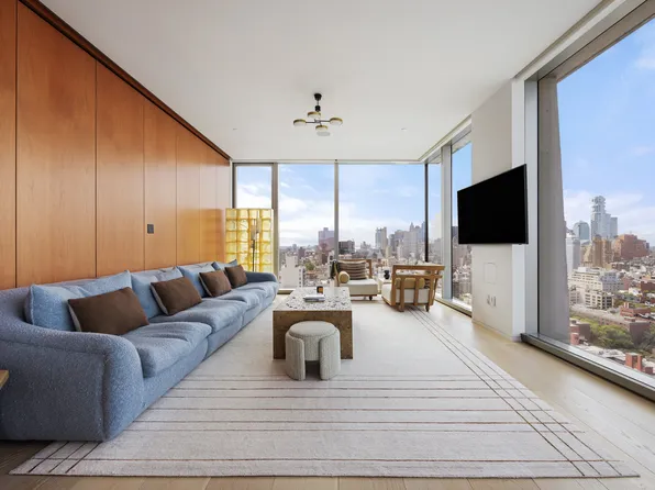 215 Chrystie Street image 3 of 23