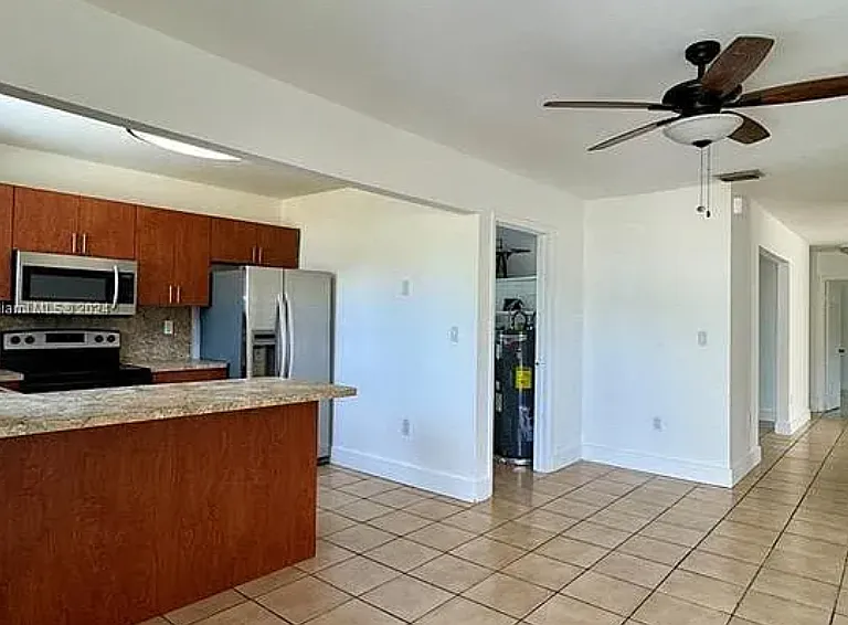 537 NW 44th Ave — Photo 11