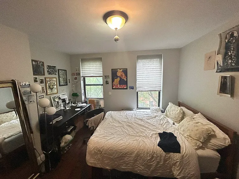 265 E 10th St #7 — Photo 6
