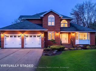 16 Carmichael Cres, Collingwood, ON L9Y 4R6