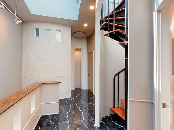 2nd image of 171 Beacon St #5-2-3