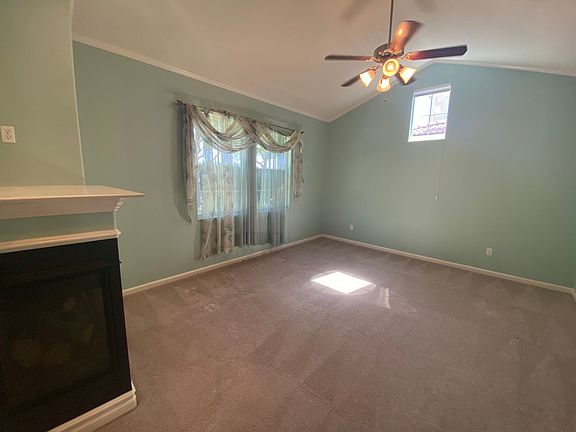3rd image of 553 Betten St