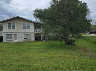 212 Water Ridge Dr, Livingston, TX 77351