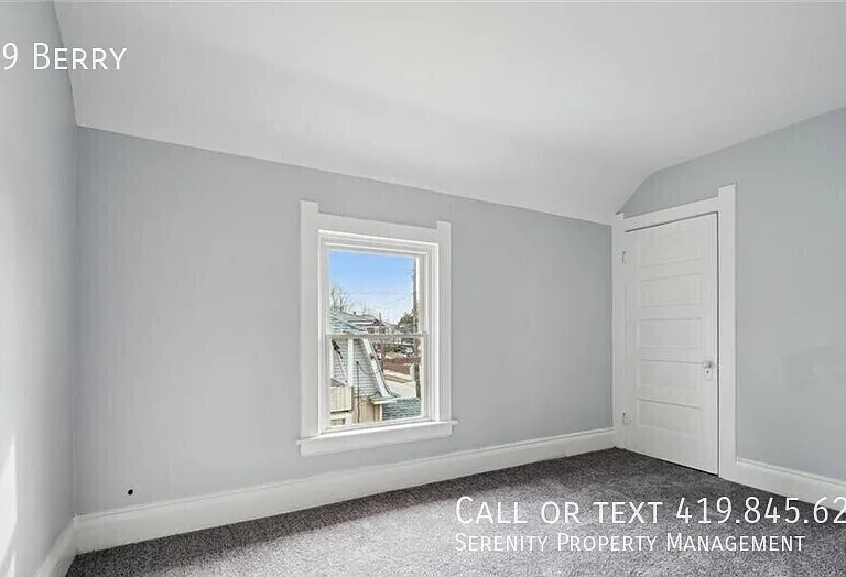 969 Berry St — Photo 10