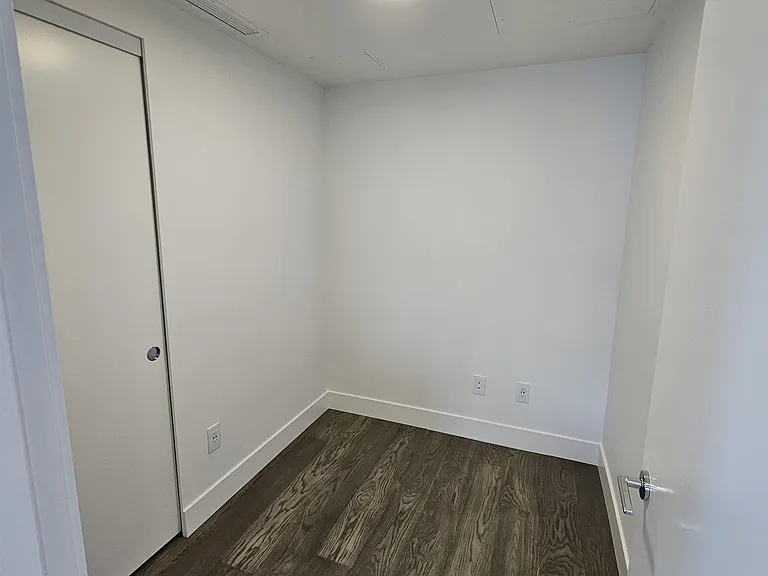 1475 Foster St #803 — Photo 26