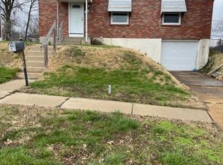 2104 Kevin Dr, Saint Louis, MO 63125