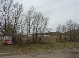 150 Tiger Dr, Raton, NM 87740