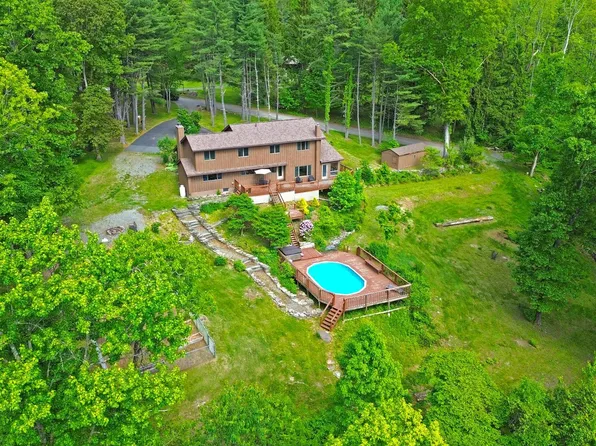 507 Shadowbrook Dr, Tunkhannock, PA 18657