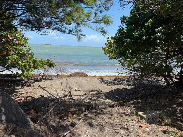 154 Bahia Jauca, Santa Isabel, PR 00757