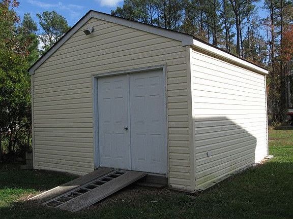 Shed