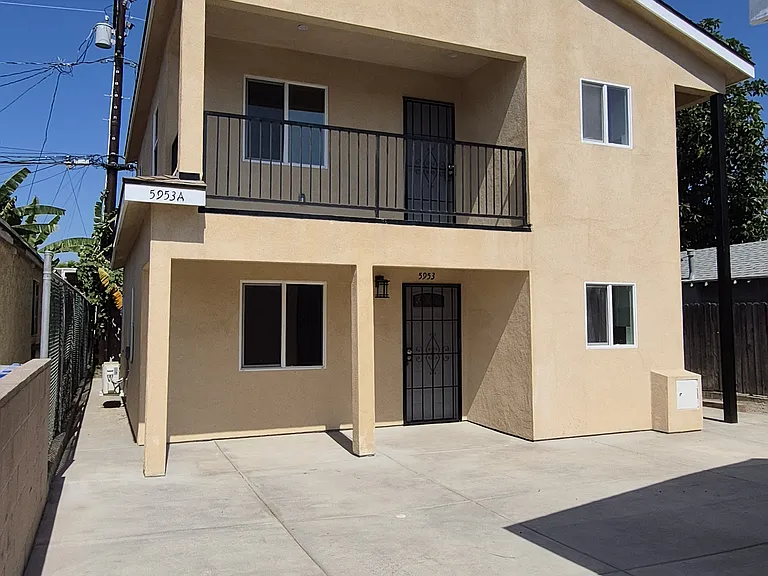 5951-5953-5953A Myrtle Ave #A — Photo 2