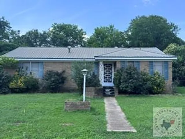 205 Patterson St, Naples, TX 75568