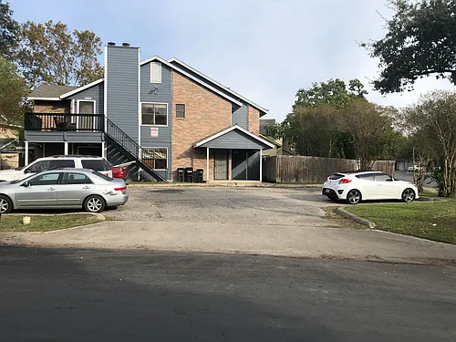 7526 Windsor Oaks Photo 1