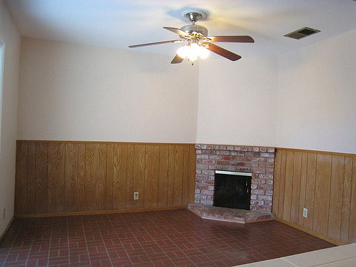 3rd image of 5550 Starcrest Dr