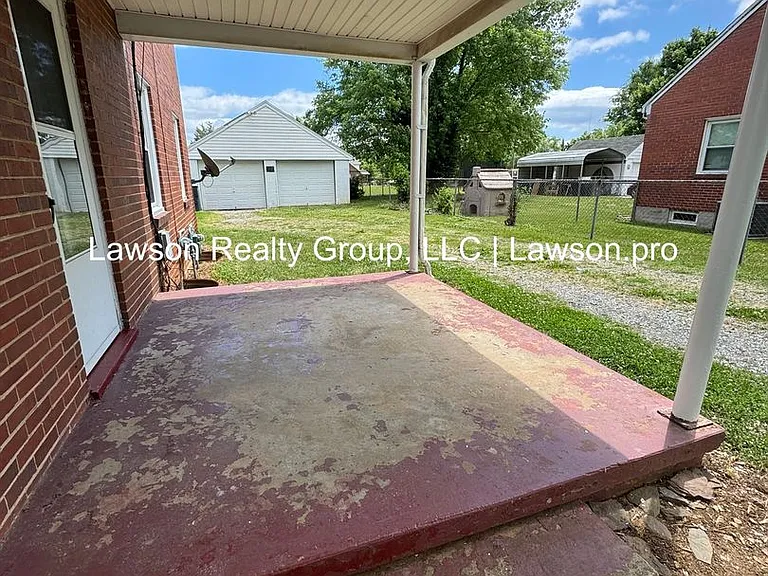 Bowman 2611-2613 — Photo 2