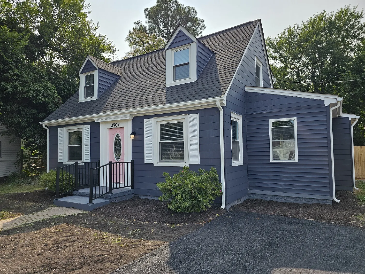 3907 E Chatham - 3907 — Photo 2