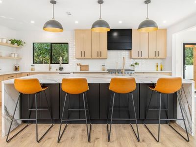 13316 Sylvan St, Van Nuys, CA, 91401