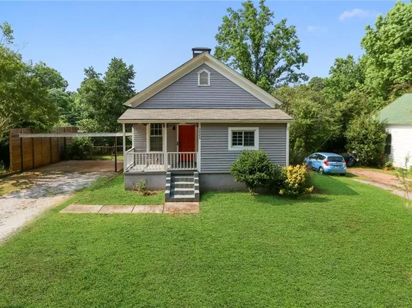 2985 Longmeadow Dr, Scottdale, GA 30079