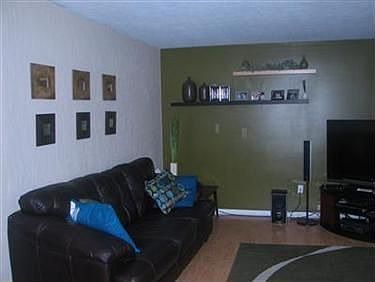 5th image of 342 Deepwood Ln