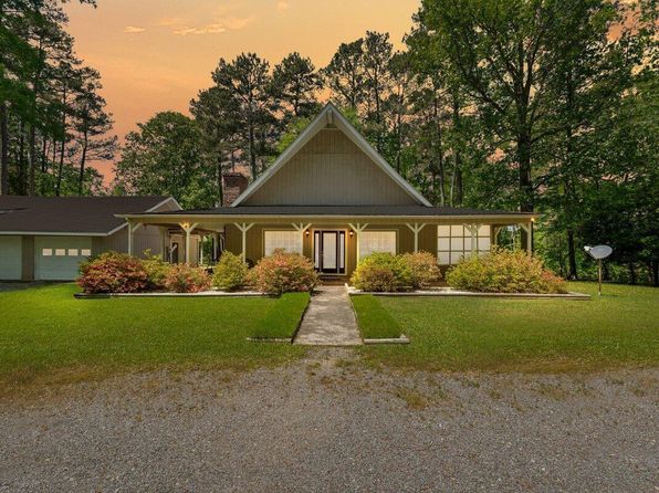 1414 Walter Bright Rd, Sanford, NC 27330
