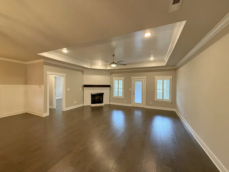 408 Raleigh Elm Dr — Photo 10