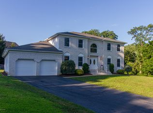 55 School Rd E, Marlboro, NJ 07746