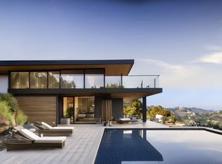 1000 Stradella Rd, Los Angeles, CA 90077