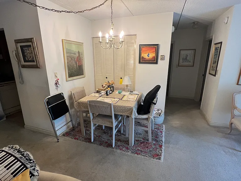 2300 Commonwealth Ave #1 — Photo 4