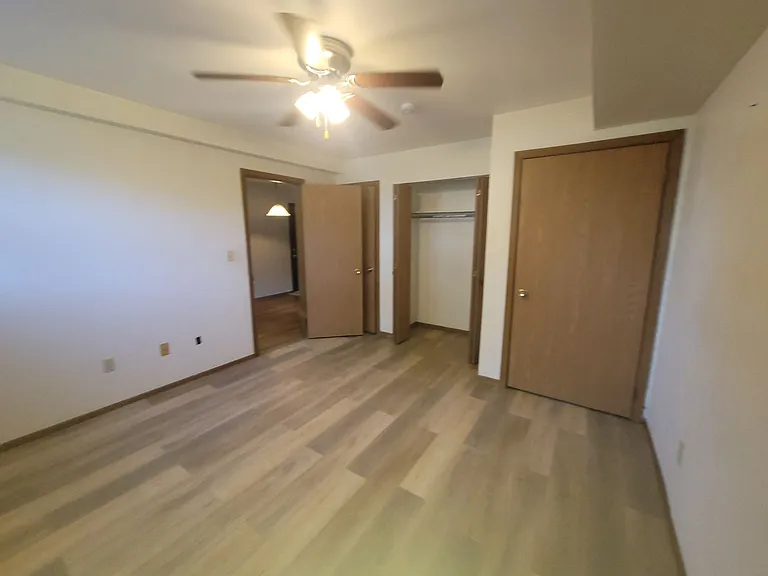 547 Turney St — Photo 11