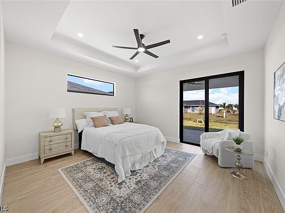 5th image of 317 NE 15th Terrace Cpe