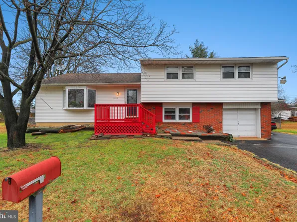 1728 Adams St, Cinnaminson, NJ 08077