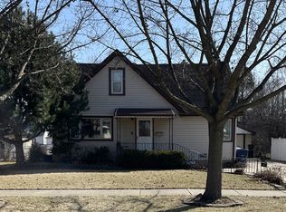 9 Wagner Dr, Northlake, IL 60164