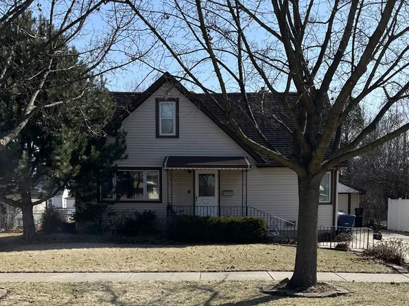 9 Wagner Dr, Northlake, IL 60164