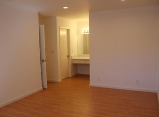 313 San Petra Ct APT 4, Milpitas, CA 95035