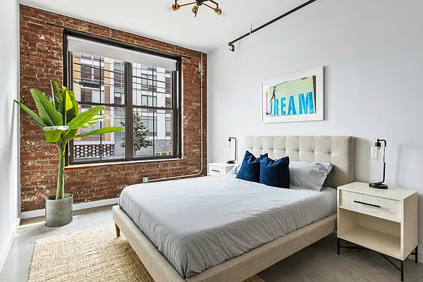 Rented by Compass | media 7