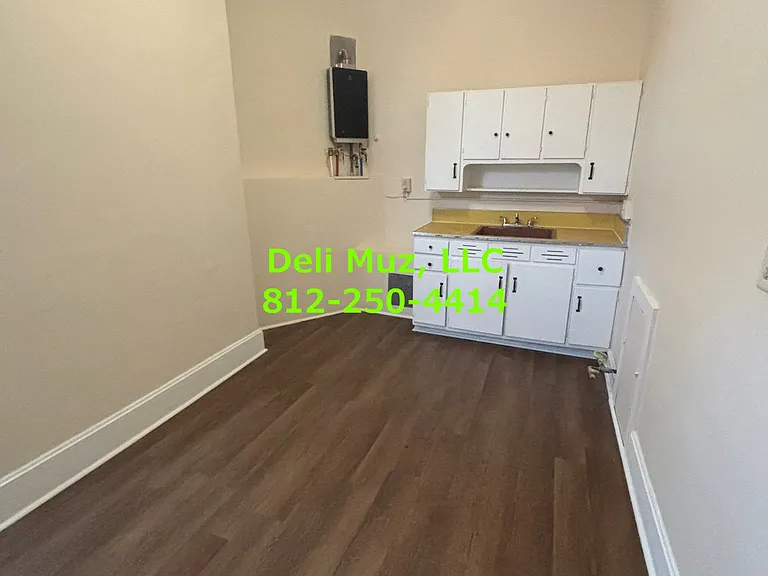 305 Washington Ave #4 — Photo 11